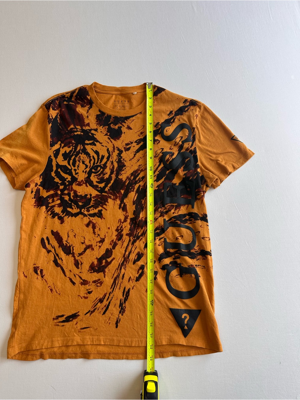 Guess Men’s Tiger Graphic Shirt - Picture 4 of 4